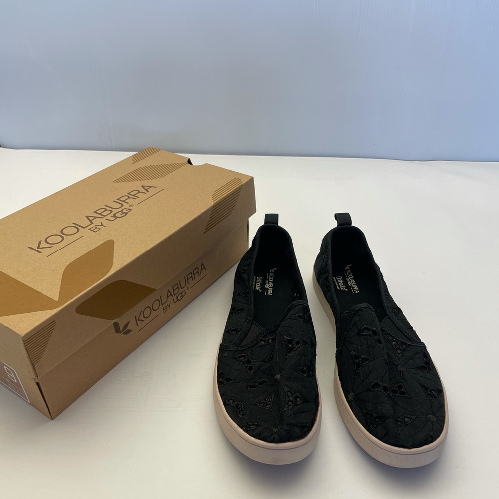 Koolaburra by UGG slip on shoes